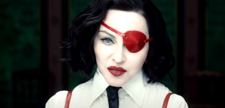 Madonna: “Laat je kont zien”