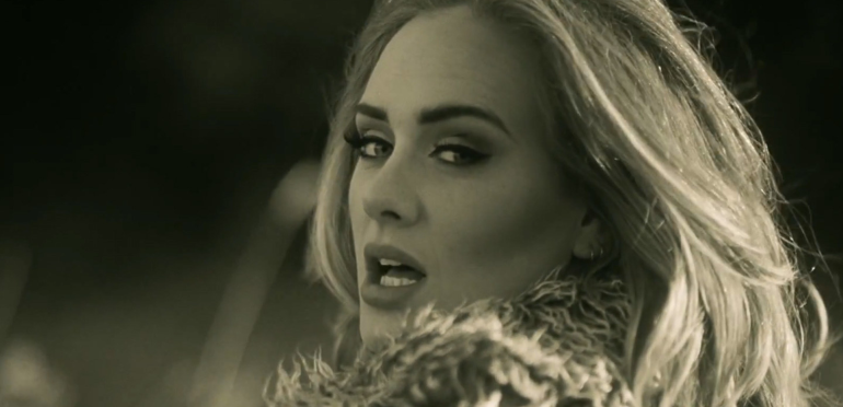 Adele's comeback lijkt onderweg