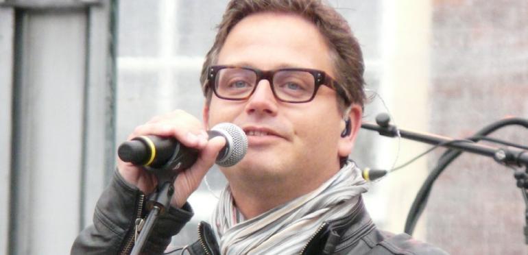 Top 4: Covers en bewerkingen van Nederlandstalige hits