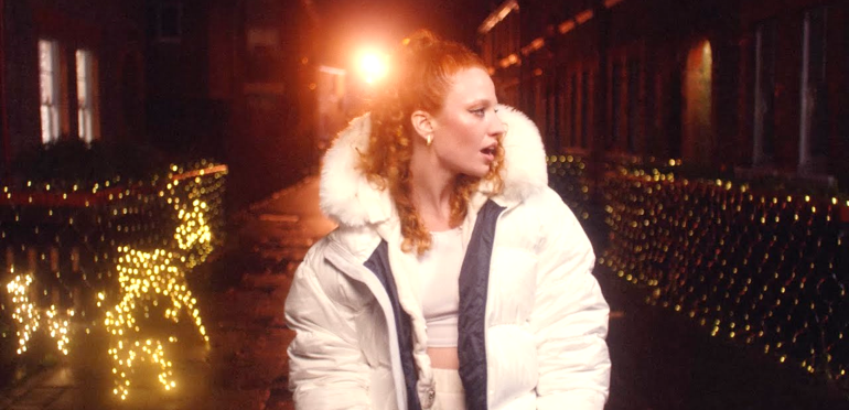 Wereldhits: Jess Glynne scoort kersthit in de UK