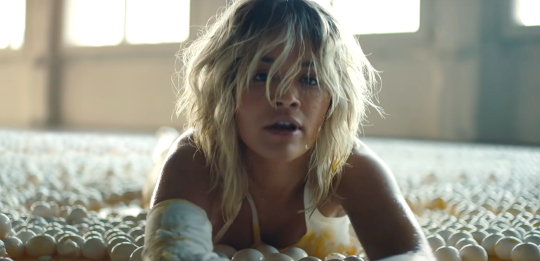Kleinste Top 40-hit van 2020 voor Rita Ora
