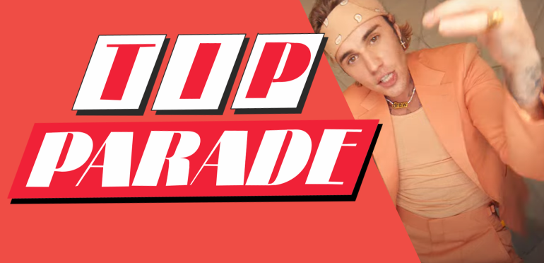 Peaches vliegt hoog de Tipparade binnen