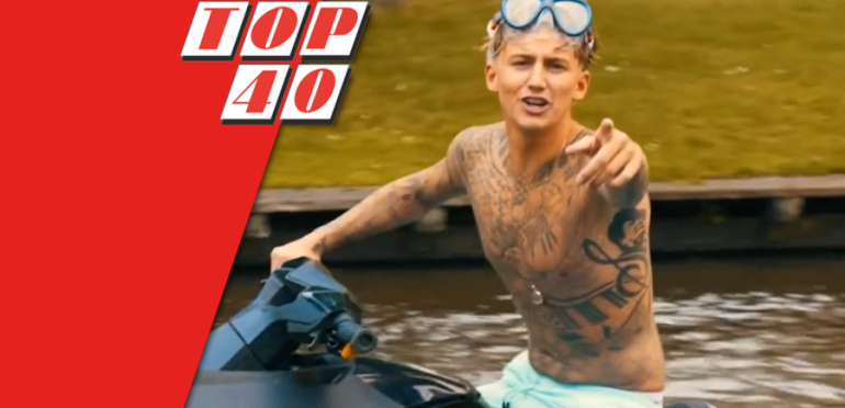 Mart Hoogkamer zwemt Top 40 in
