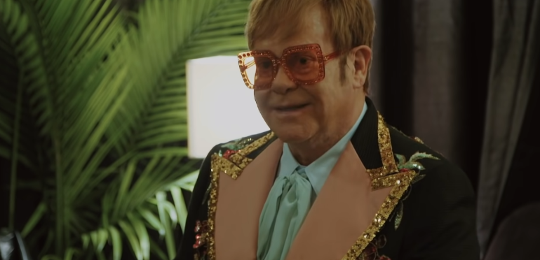 Elton John in top 5 van oudste artiesten in de Top 40