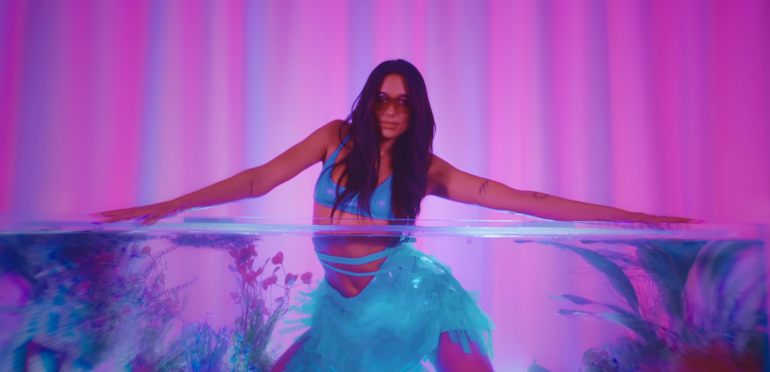 Dua Lipa in top 10 van succesvolste acts aller tijden