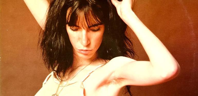 Spotify verwijdert stilletjes oud Patti Smith-nummer