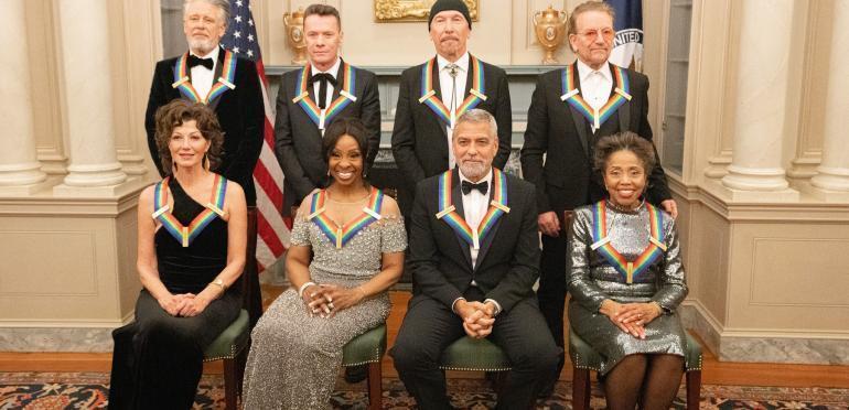 U2, Gladys Knight en Amy Grant geëerd met presidentiële medaille
