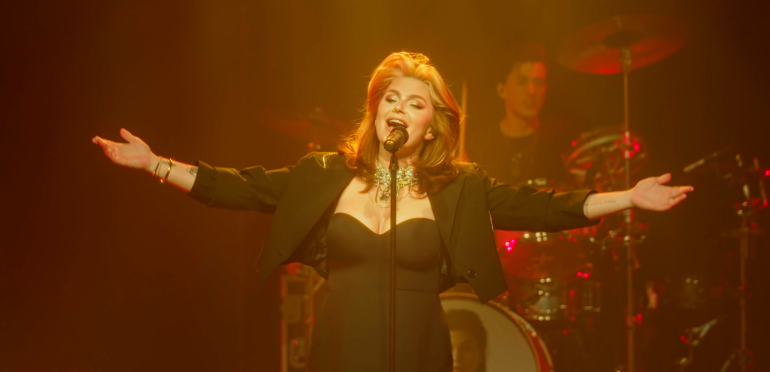 Bijzondere Top 40-prestatie voor Roxeanne Hazes