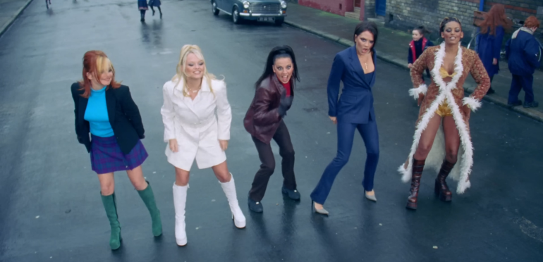Melanie B hint op reünie van de vijf Spice Girls