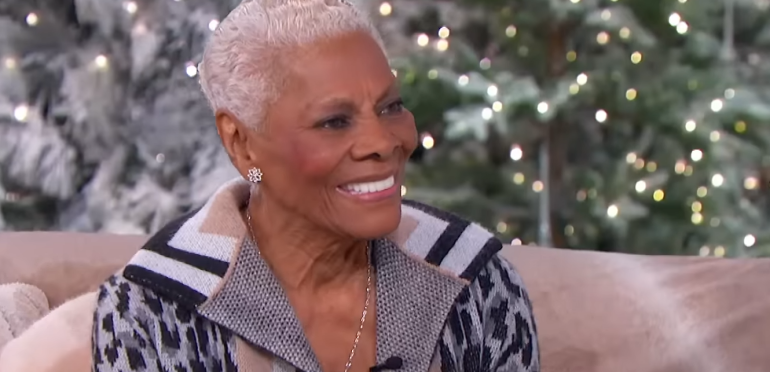 Dionne Warwick, Barry Gibb en Queen Latifah krijgen presidentiële medaille