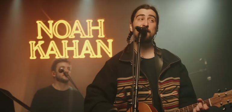 Noah Kahan staat voor de zesde week op 1 in de Top 40