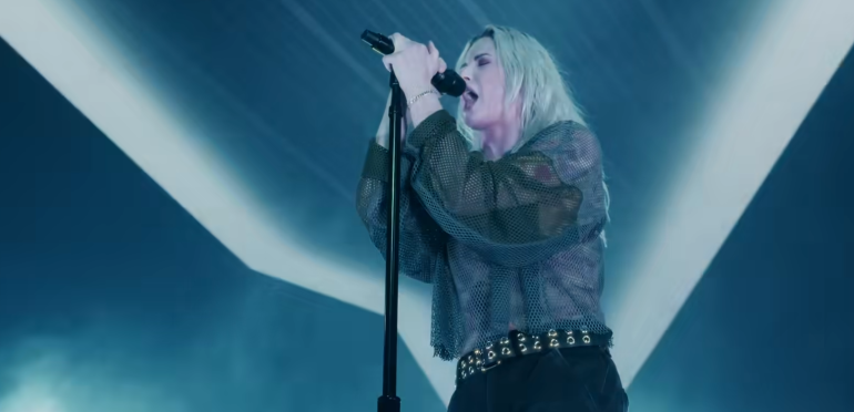 Vandaag: Linkin Park heeft een zangeres