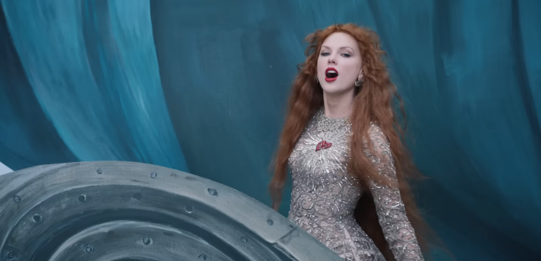 Taylor Swift bezet volledige top 3 in Britse charts