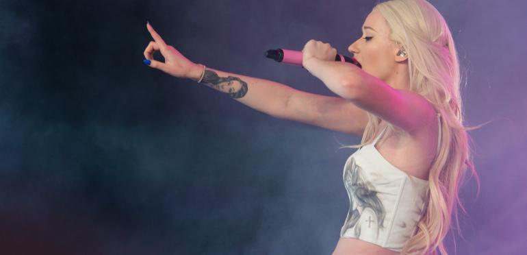 Iggy Azalea van Social Media door gelekte naaktfoto