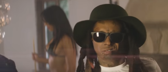 Lil Wayne slaat portier
