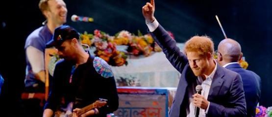 Prins Harry doet mee met Coldplay