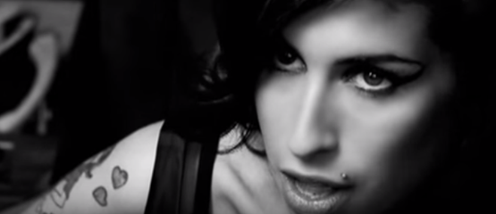 Zelfmoordpoging 8 weken voor overlijden Amy Winehouse