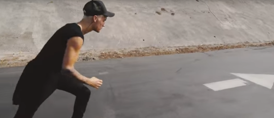 Wat doet Justin Bieber nu weer…?!