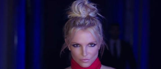 `Britney Spears bedrogen`