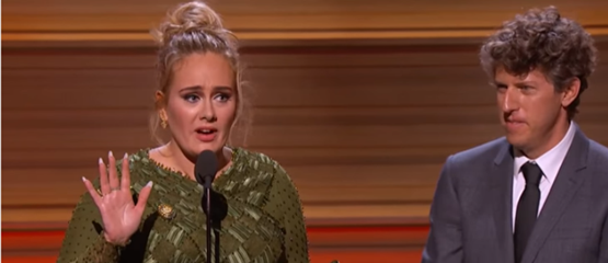 Adele baalt van  Grammy-eerbetoon