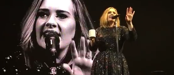 Adele stopt optreden