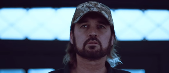 Billy Ray Cyrus wordt Cyrus