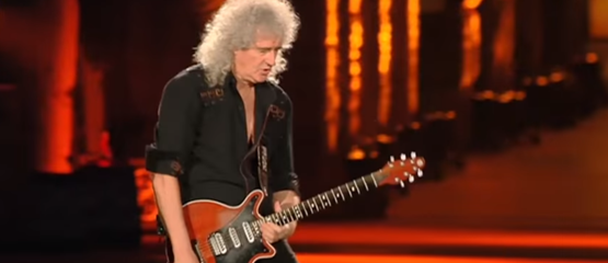 Brian May valt Britse premier aan