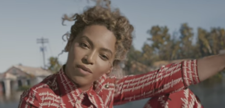De eerste van de Beyoncé-tweeling