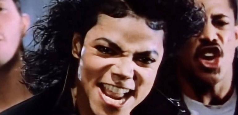 Michael Jackson blijft bij Sony