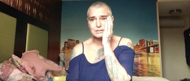 Verwarde Sinéad O’ Connor boos op manager