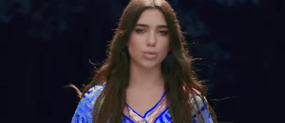 Dua Lipa doorbreekt reeks in U.K.