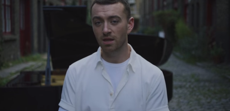 Sam Smith blijft Britse nummer 1