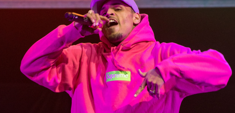 Fresh: Chris Brown samplet 90's-hit