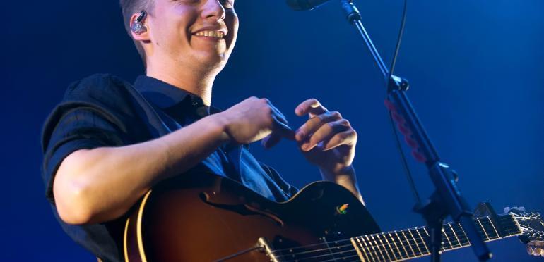 Top 40: George Ezra stijgt naar nummer 1