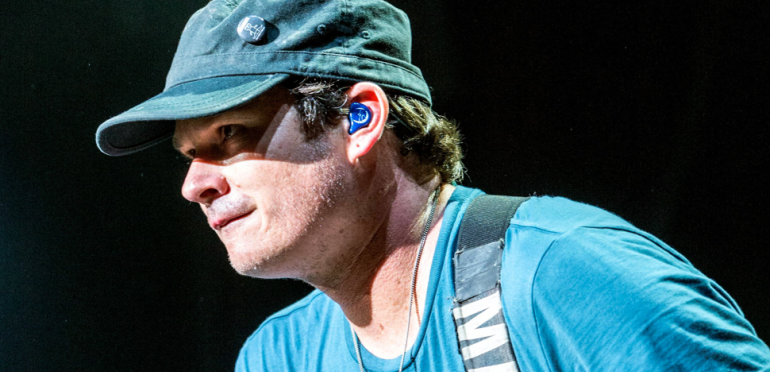 Tom DeLonge koos voor gezin