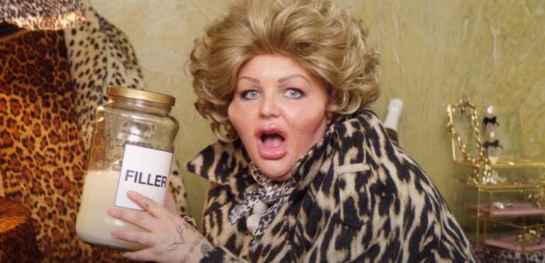 Tones And I scoort elfde F**k-hit