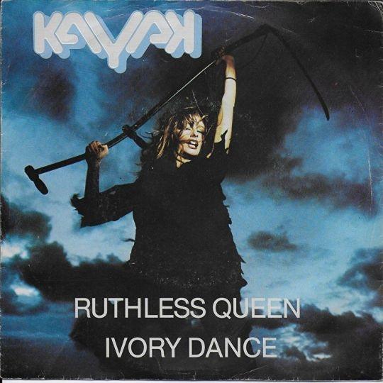 Coverafbeelding Ruthless Queen - Kayak