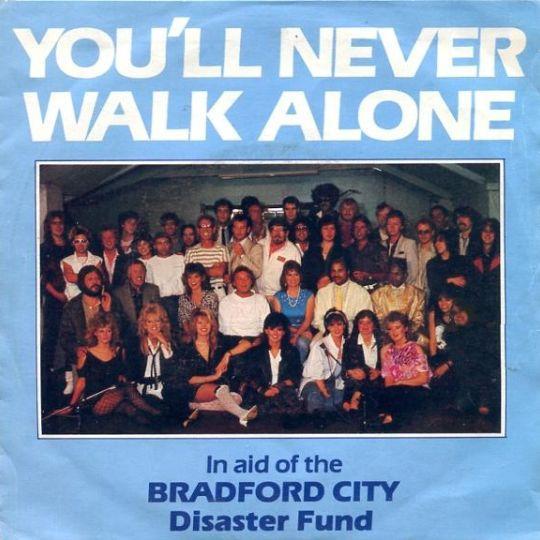 Coverafbeelding The Crowd - You'll Never Walk Alone
