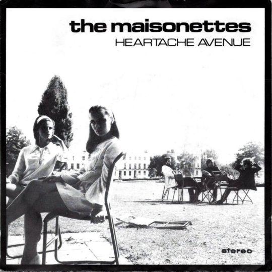 Coverafbeelding Heartache Avenue - The Maisonettes