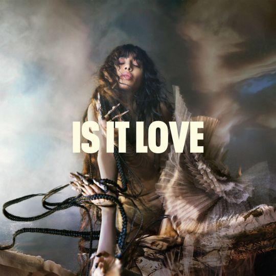 Coverafbeelding Loreen - Is It Love
