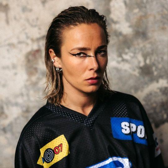 Coverafbeelding Firestone - Sera