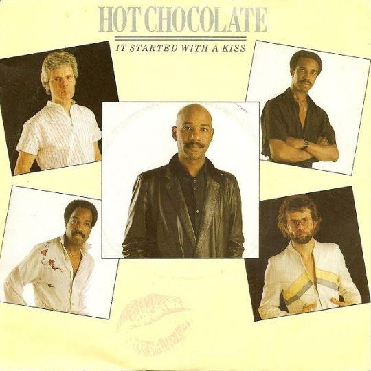 Coverafbeelding Hot Chocolate - It Started With A Kiss