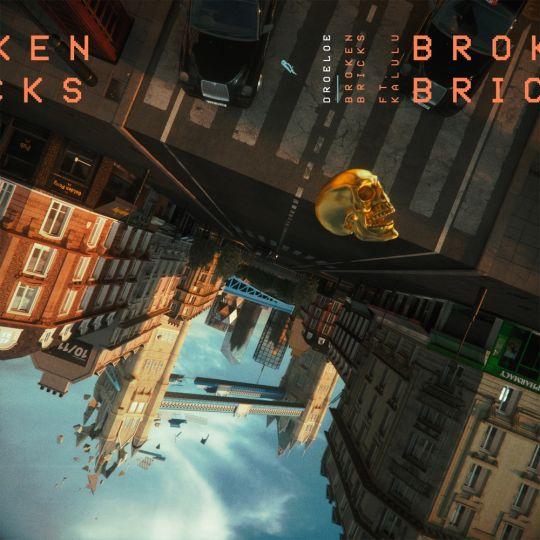 Coverafbeelding Droeloe feat. Kalulu - Broken bricks
