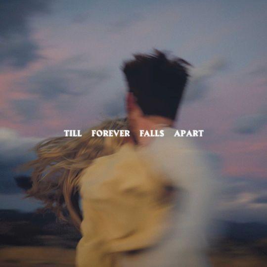 Coverafbeelding Ashe & Finneas - Till forever falls apart