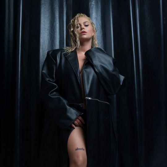 Coverafbeelding Roxeanne Hazes - Ik ben vrij