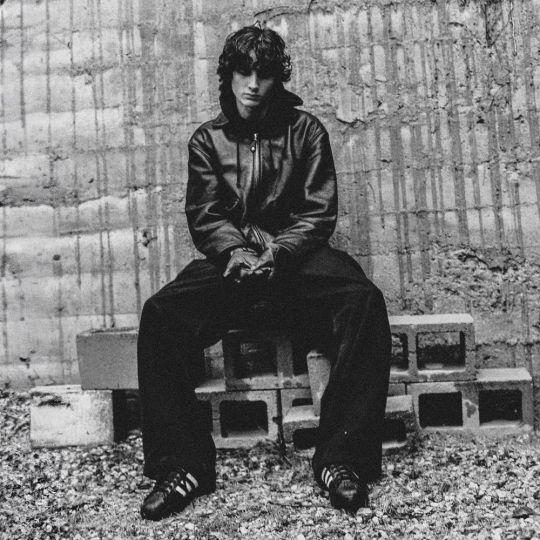 Coverafbeelding Sombr - Undressed