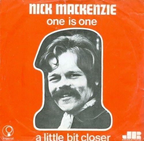 Coverafbeelding One Is One - Nick Mackenzie